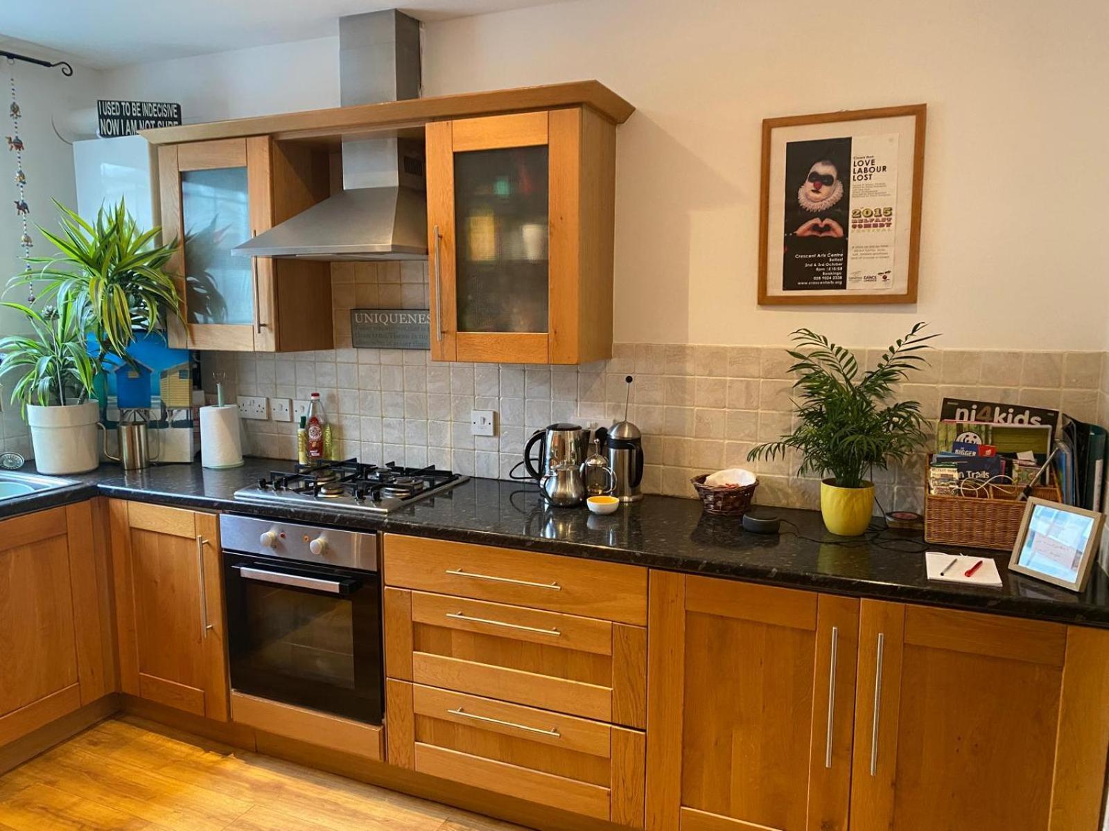 True Colours Apartment In Central Location Bangor  Exterior photo